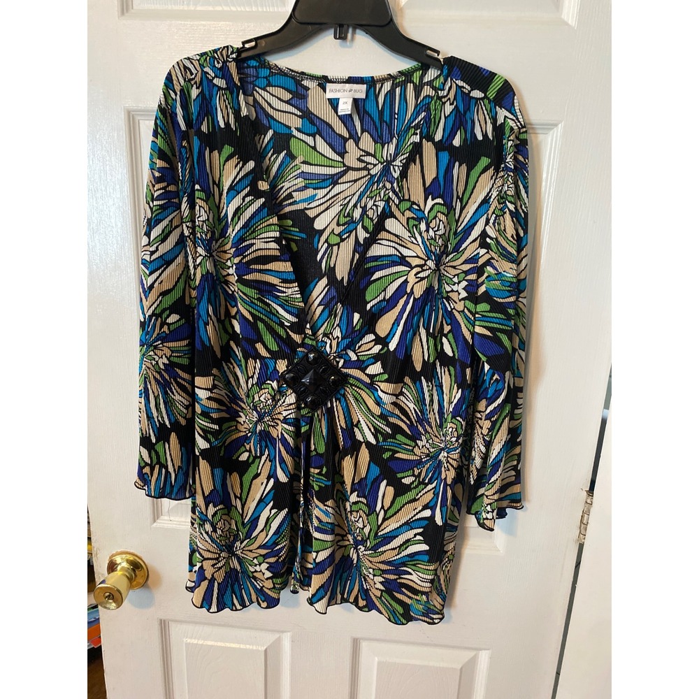 Fashion Bug Plus Size 2X Floral Pleated Blouse Blue Green Beaded V-Neck Top